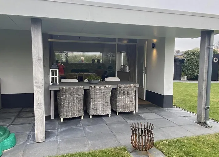 Lovely With Garden *