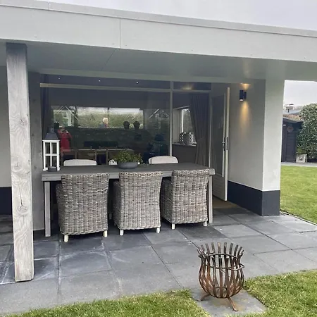 Lovely With Garden *