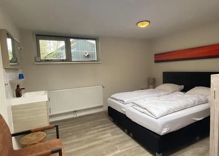 Lovely With Garden Sint Maartensvlotbrug