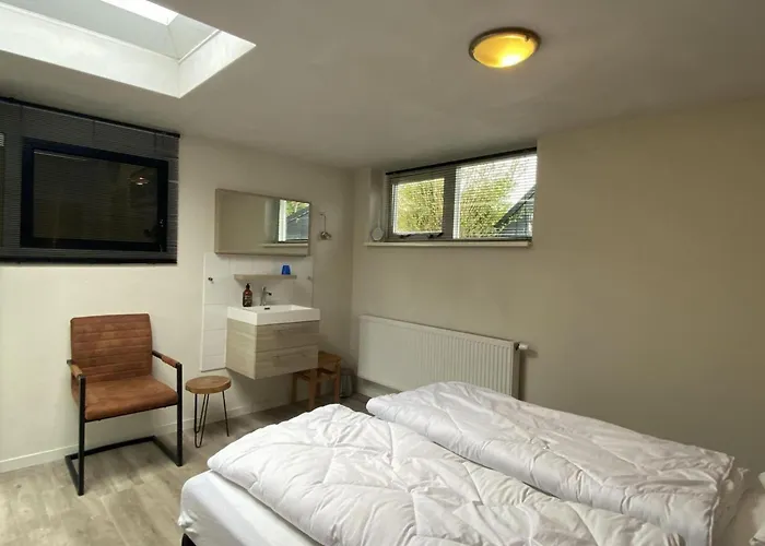 Lovely With Garden Nyaraló *